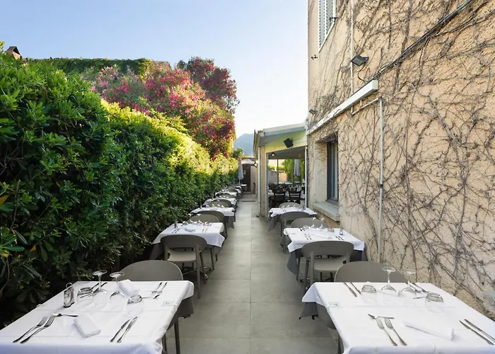 Hotel U Ricordu & Macinaggio (Corsica)