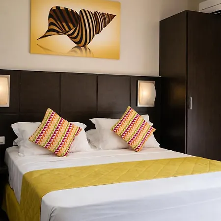 U Ricordu & Hotel Macinaggio (Corsica)