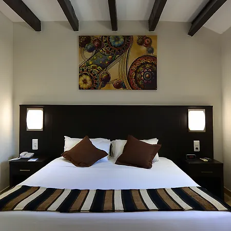 Hotel U Ricordu & Macinaggio (Corsica)