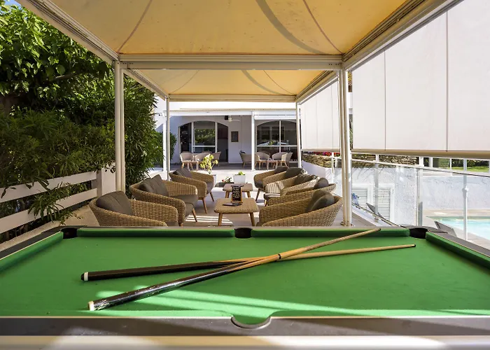 Hotel U Ricordu & Macinaggio (Corsica)